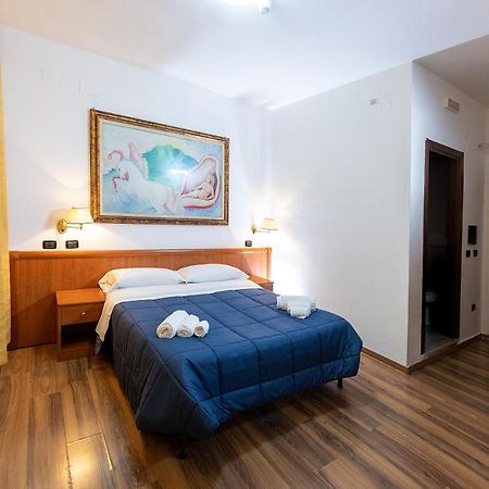 Hotel Pompeii Ruins Торе Анунциата Екстериор снимка